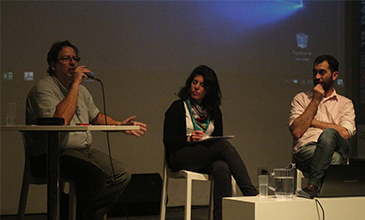 Alejandro Alem (SAE), Martina Seminara (EDA), Guillermo Gatti (EDA) durante el desarrollo de la charla.